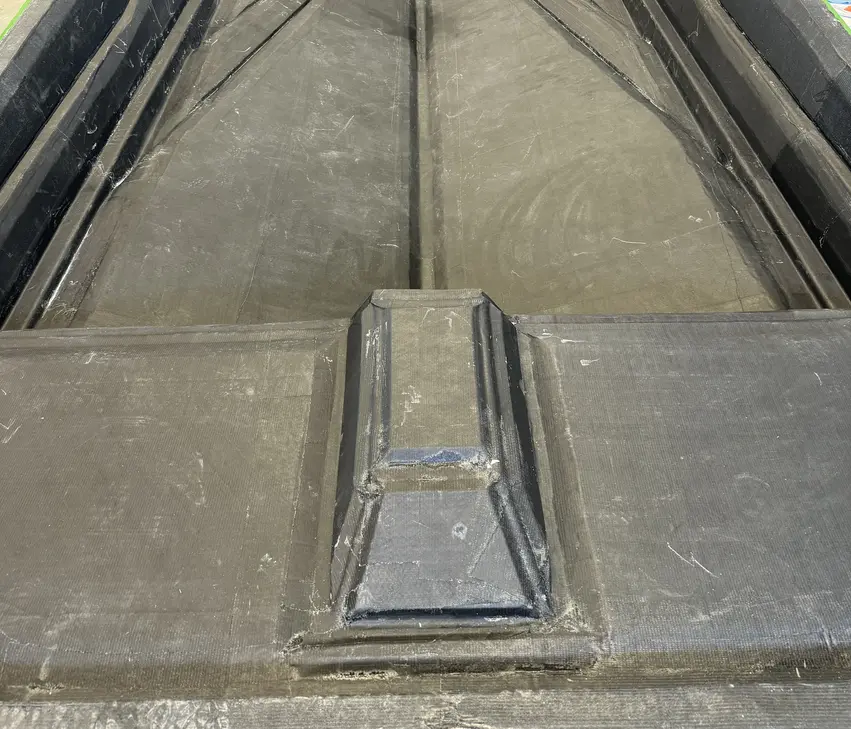 Carbon sandwich hull construction